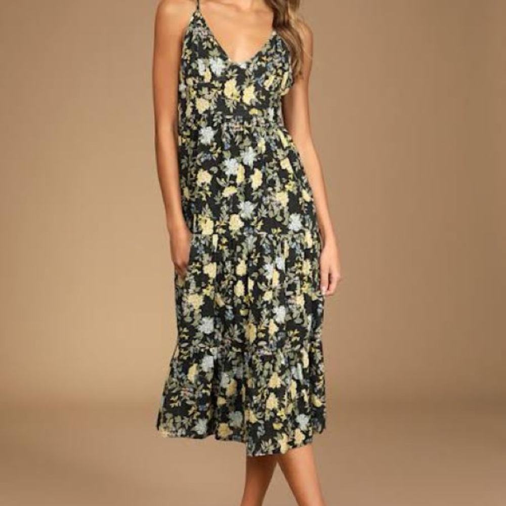 Lulu's Black Floral Midi Dress